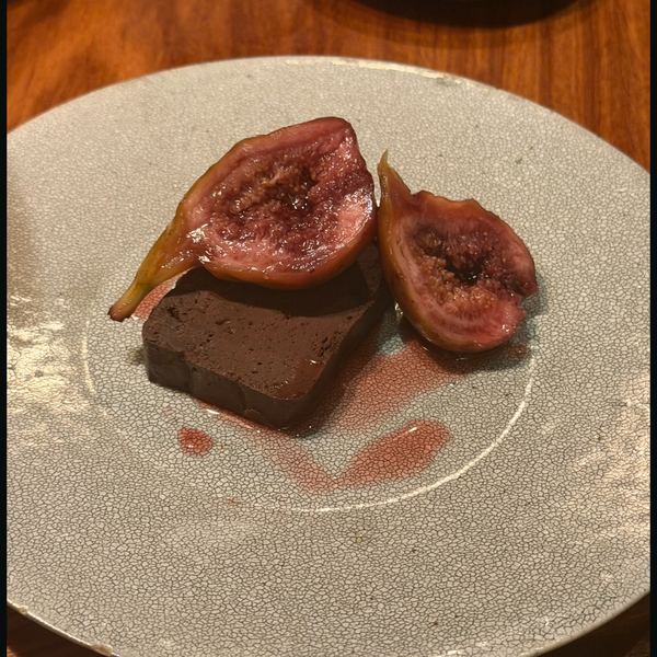 チョコブラウニーといちじくの赤ワイン煮
